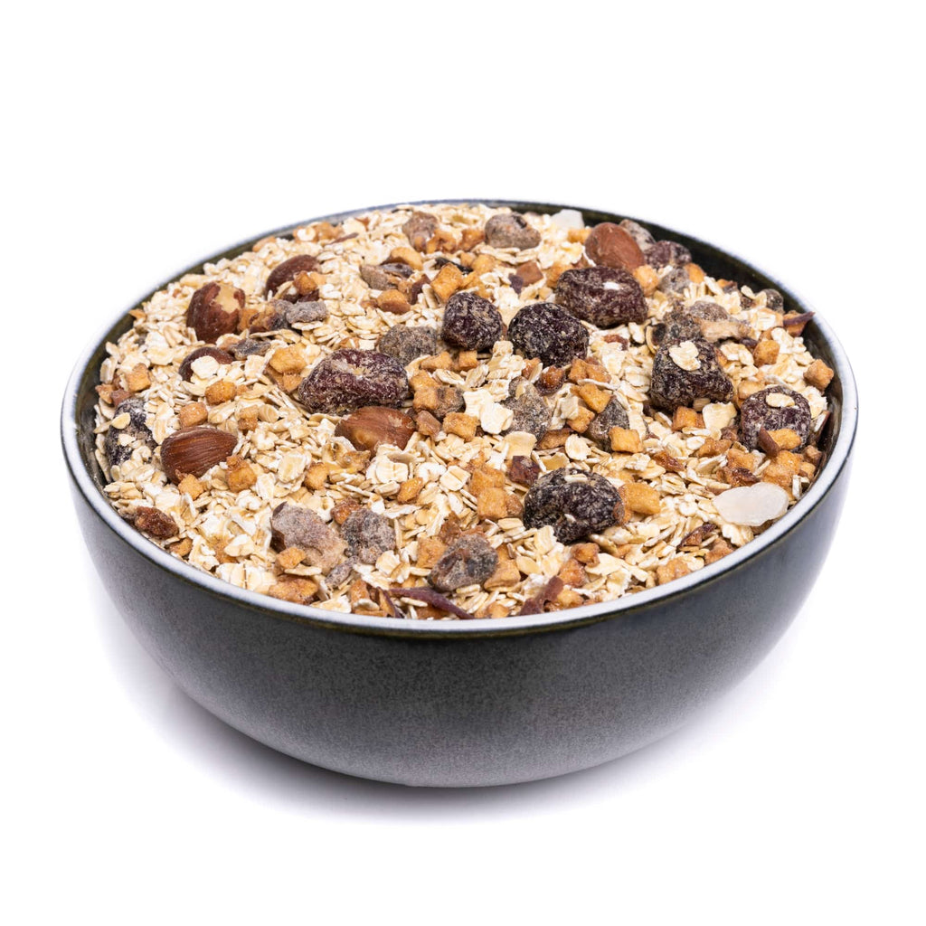 ØKO Grød - Æbler, Tranebær, Hasselnødder & Dadler fra Danish Granola Company fotograferet fra siden