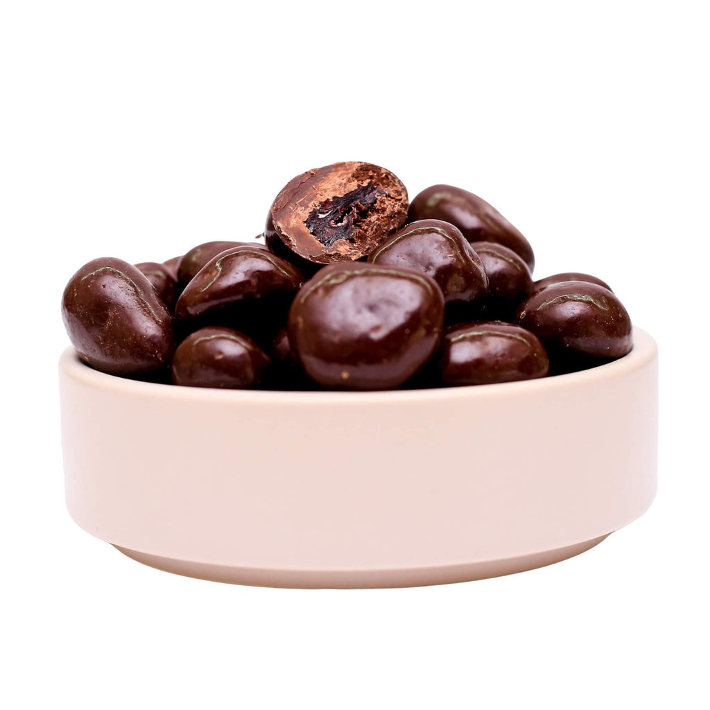 ØKO Kirsebær med Mørk Chokolade fra Danish Granola Company fotograferet fra siden